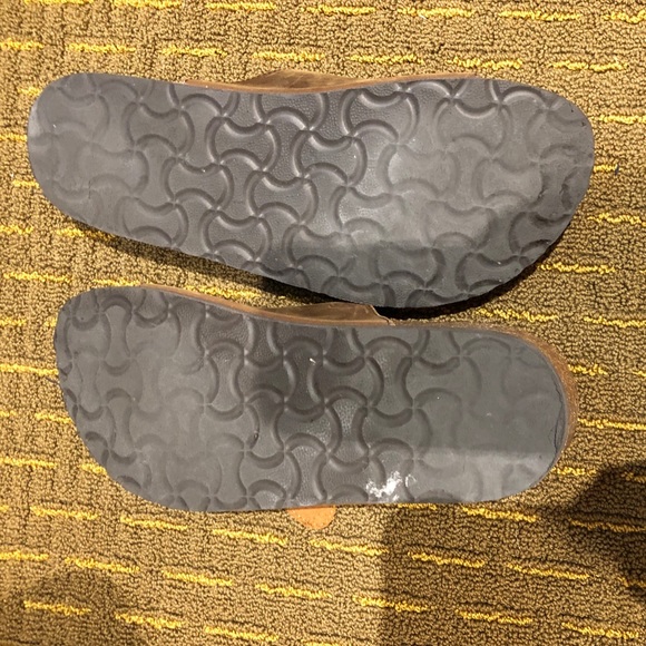 Sandals - Picture 2 of 2